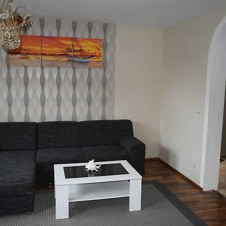 Daire Gemuetliche Ferienwohnung In *